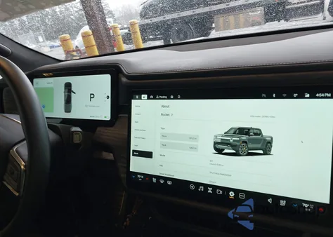 2022 Rivian R1T Launch Edition from USA, damaged, VIN 7FCTGAAL5NN002869